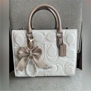 COACH Maggie Small Tote Bag In Blocked Signature Leather (CY671)